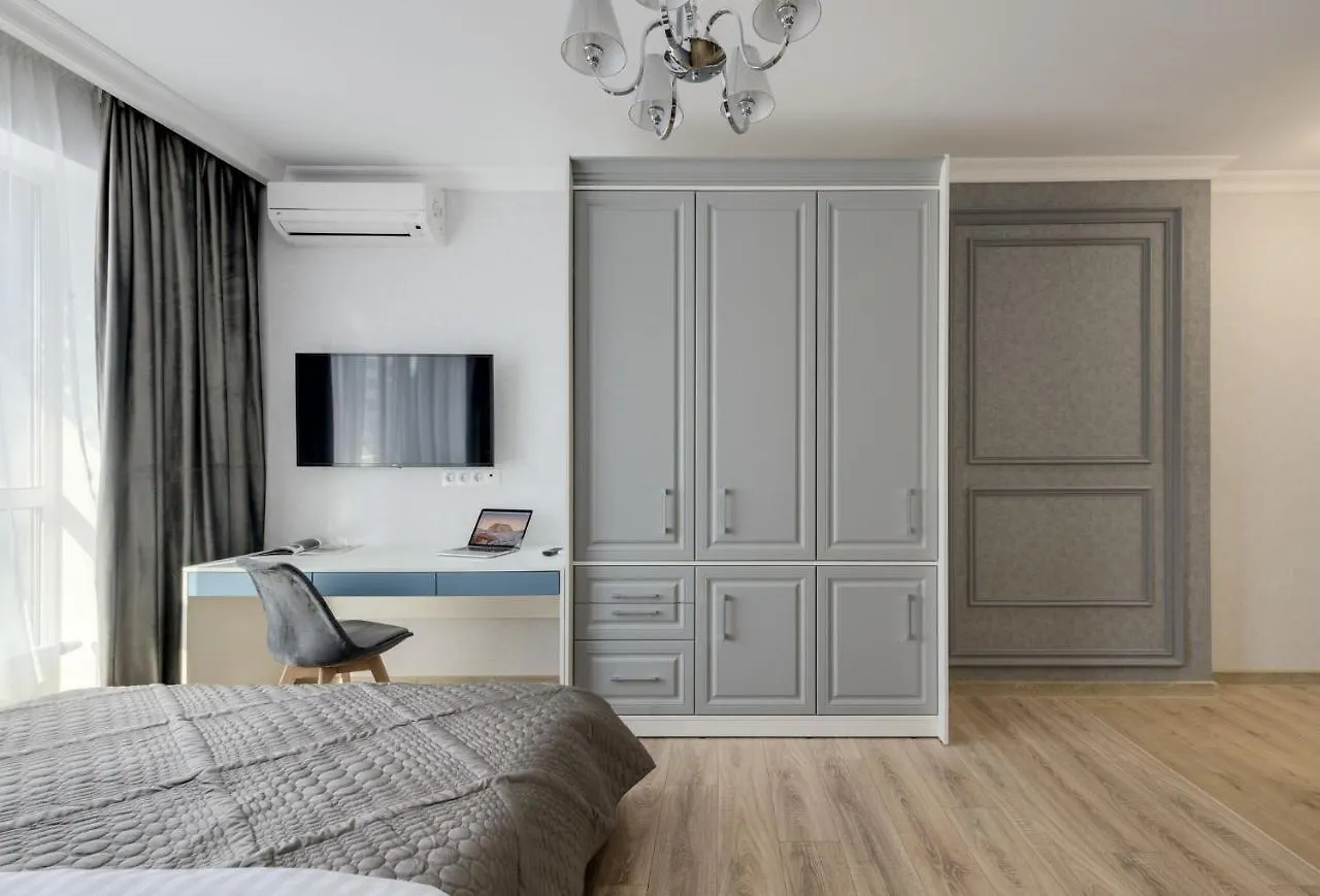 Kyiv View Railway Station Hotel
